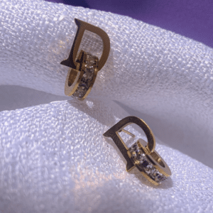 ¡Uy! Aretes D brillo