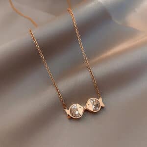 ¡Uy! Collar peces pico