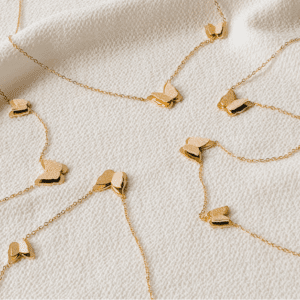 ¡Uy! Collar Mariposas en Acero Inoxidable