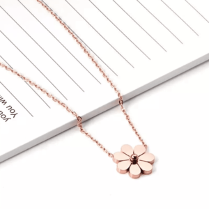¡Uy! Collar Flor Sutil